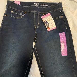 Levi signature pull on skinny jeans